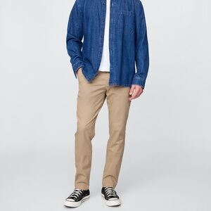 Gap Men's Modern Khaki's - Straight 32/32